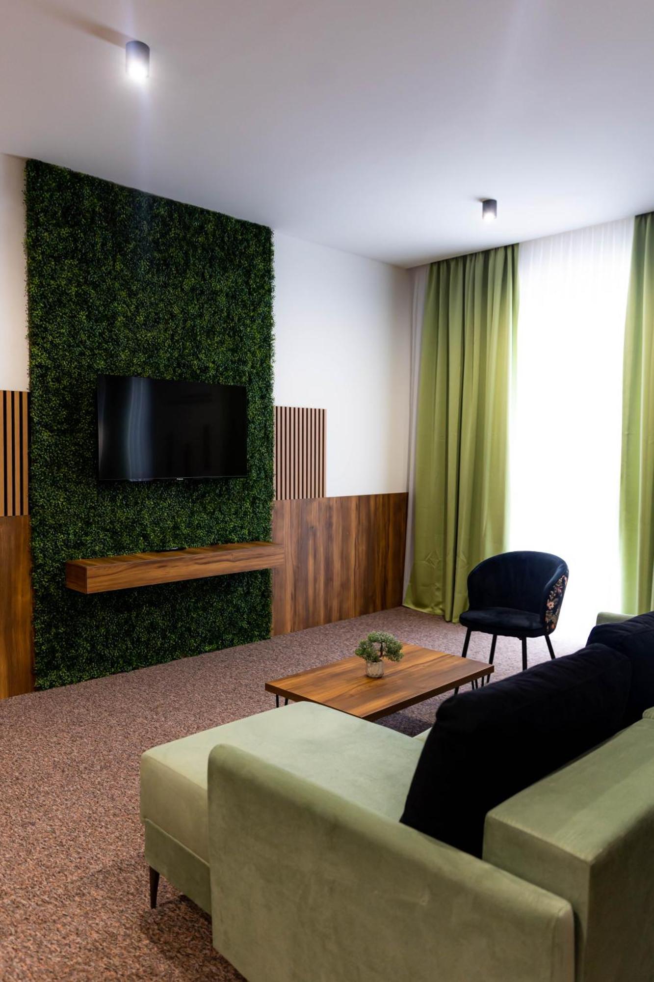 Hostel Tron Travnik Kültér fotó