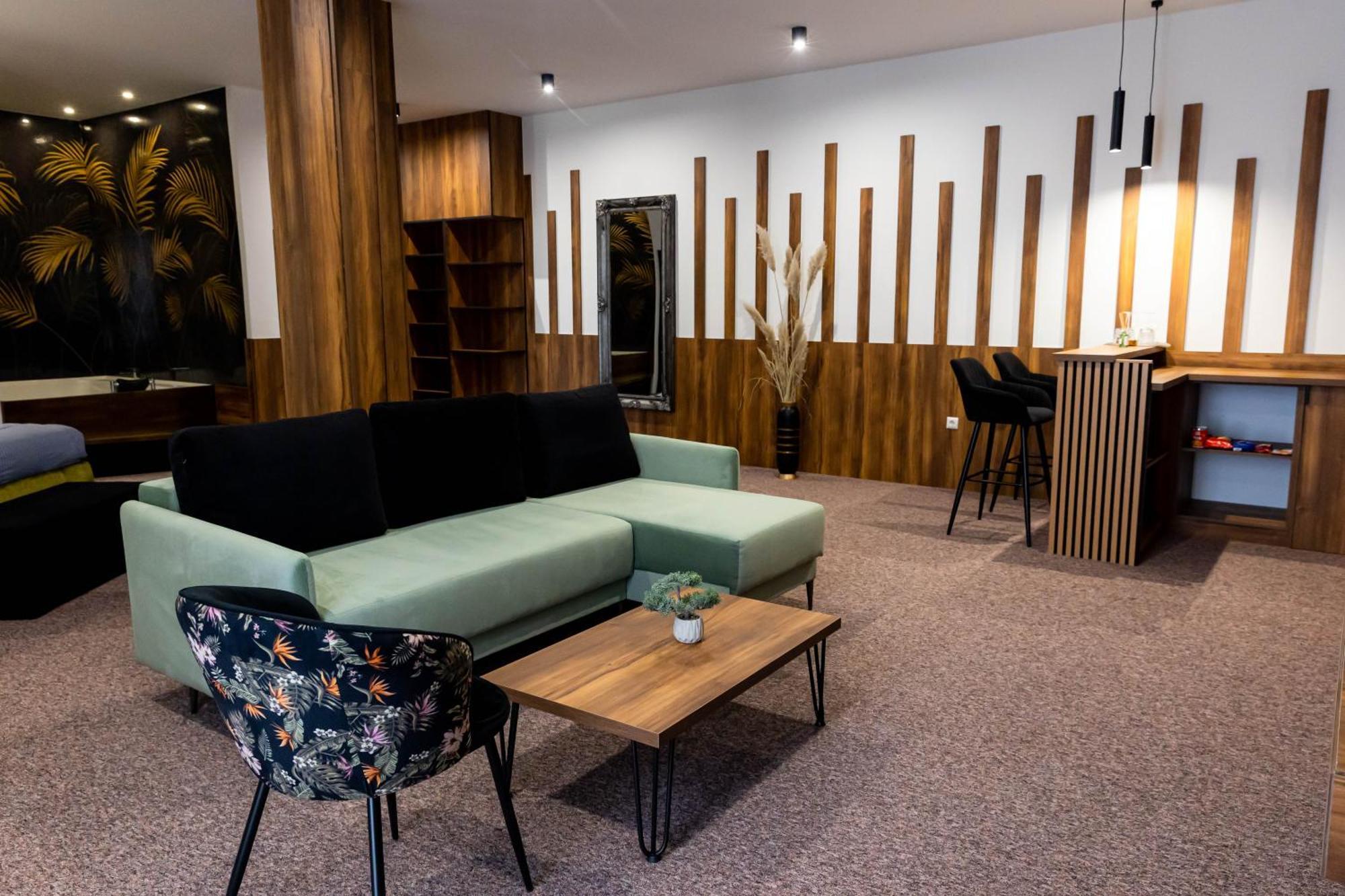 Hostel Tron Travnik Kültér fotó