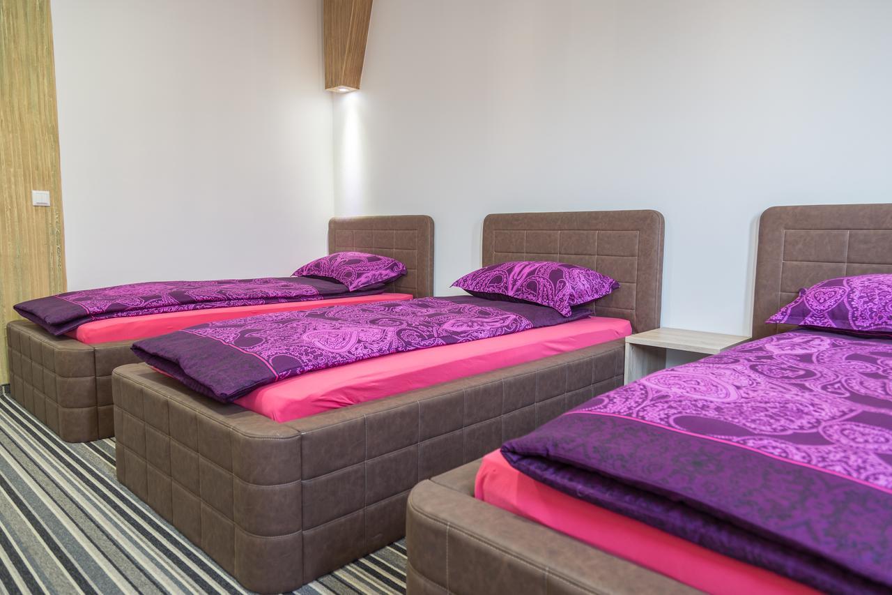 Hostel Tron Travnik Kültér fotó